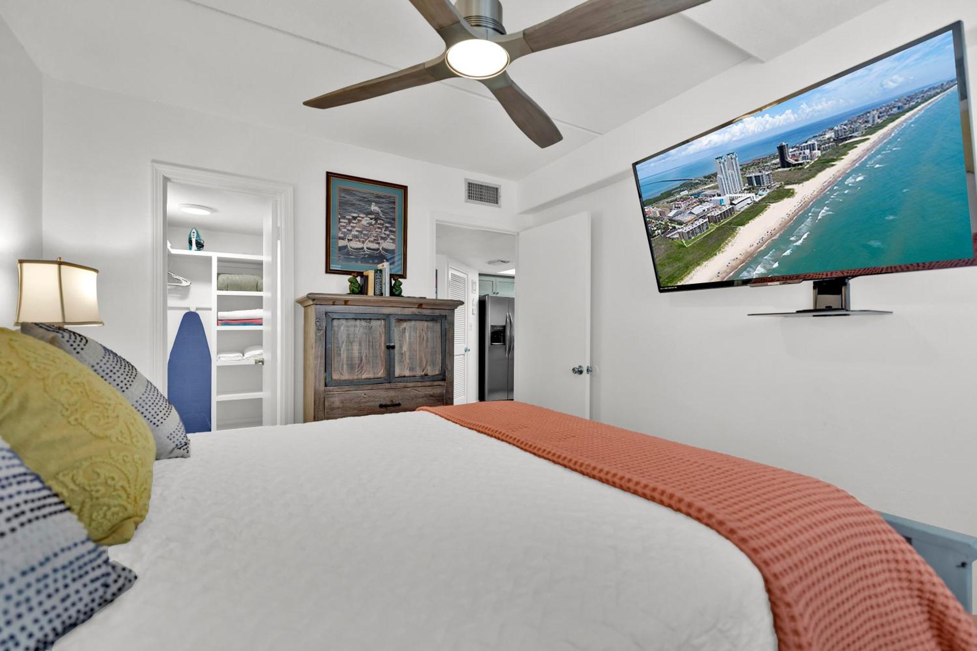 Beachside Bungalow: Surfside I #104 * South Padre Island