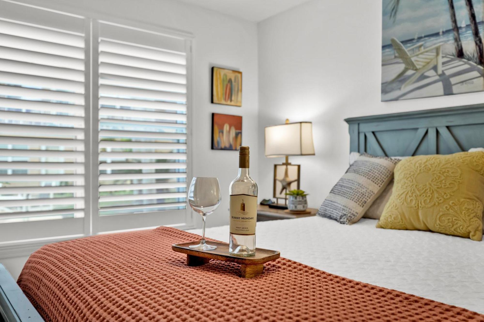 Beachside Bungalow: Surfside I #104 * South Padre Island