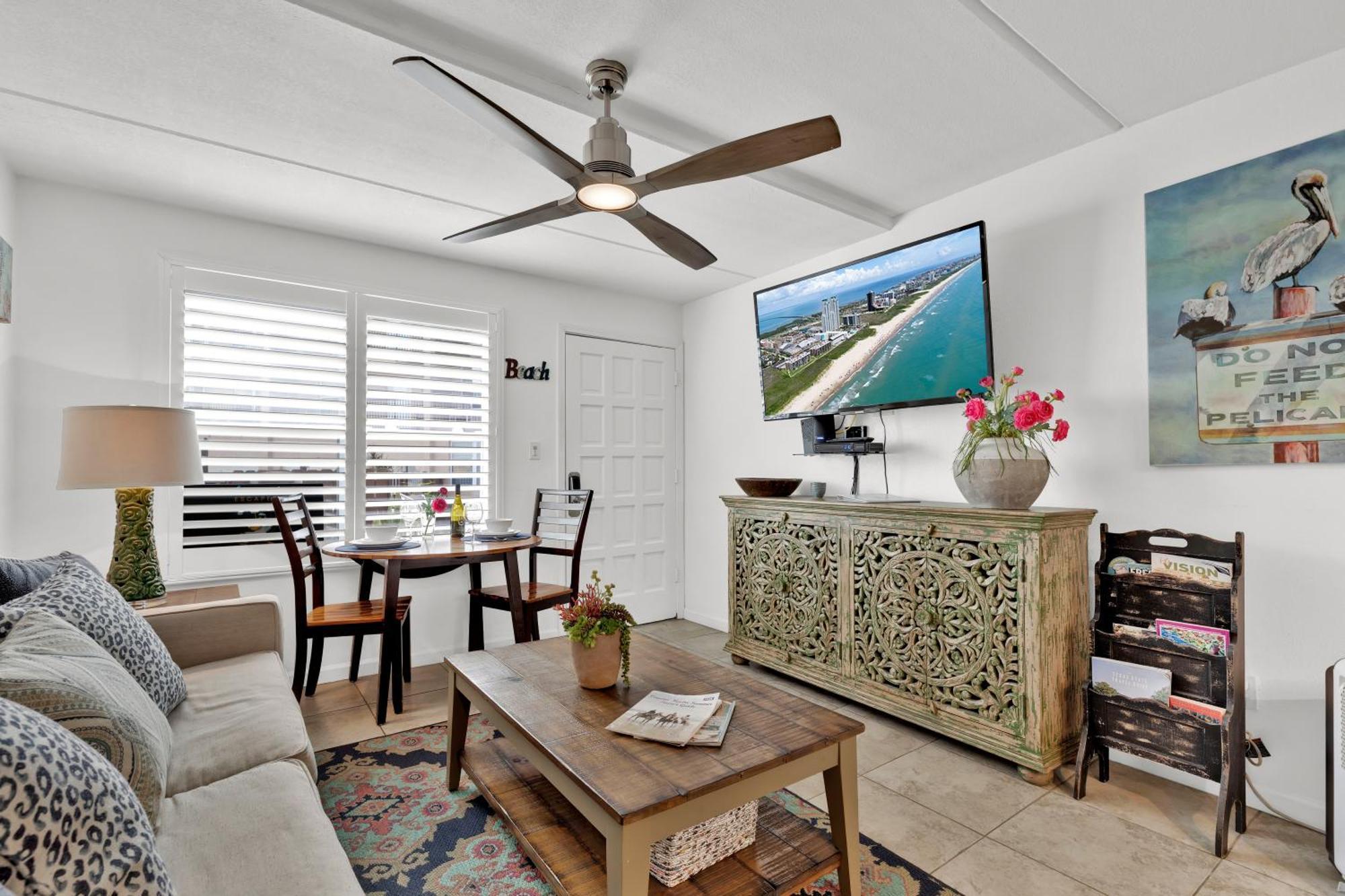 Apartment Beachside Bungalow: Surfside I #104