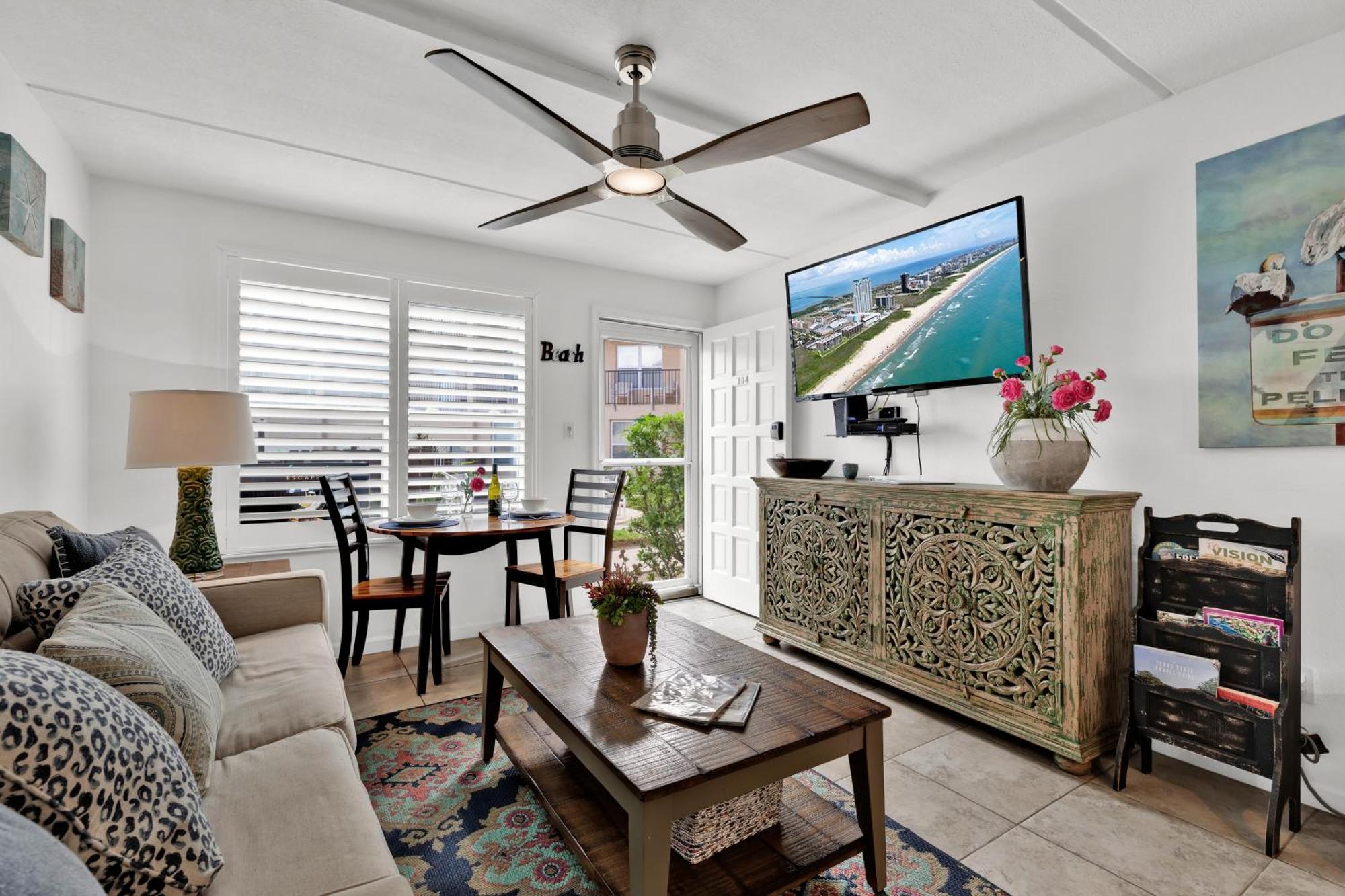 Beachside Bungalow: Surfside I #104 * South Padre Island